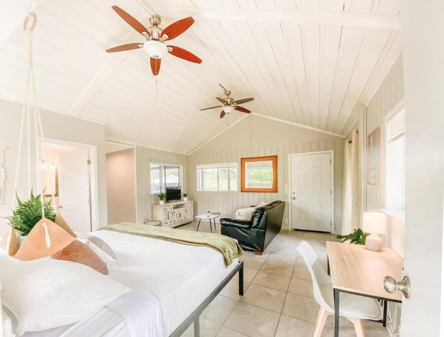 Monstera Bungalow, Spacious, King Bed, Big Kitchen Keaau Exterior foto